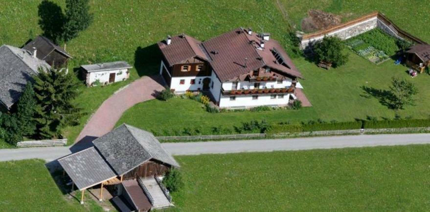 Ferienhaus-Gruenfelder Luson Exterior foto